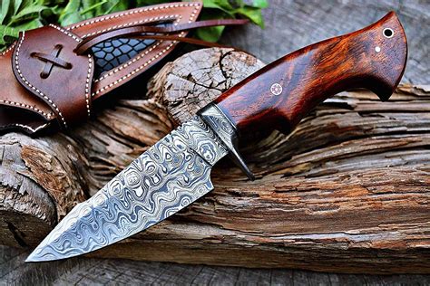 10 Inch Handmade Forged Damascus Steel Fixed Blade Hunting Tri-Edge Kris Dagger Knife with Leather Sheath WE-ALSO-MAKE Sharp Chef Cleaver Bowie Axe Sword Pocket Outdoor Knives Full Tang Handle 9815